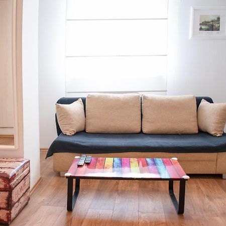 Twin-Magnolias Condo With Garden, Parking & Ev Station 자그레브 외부 사진
