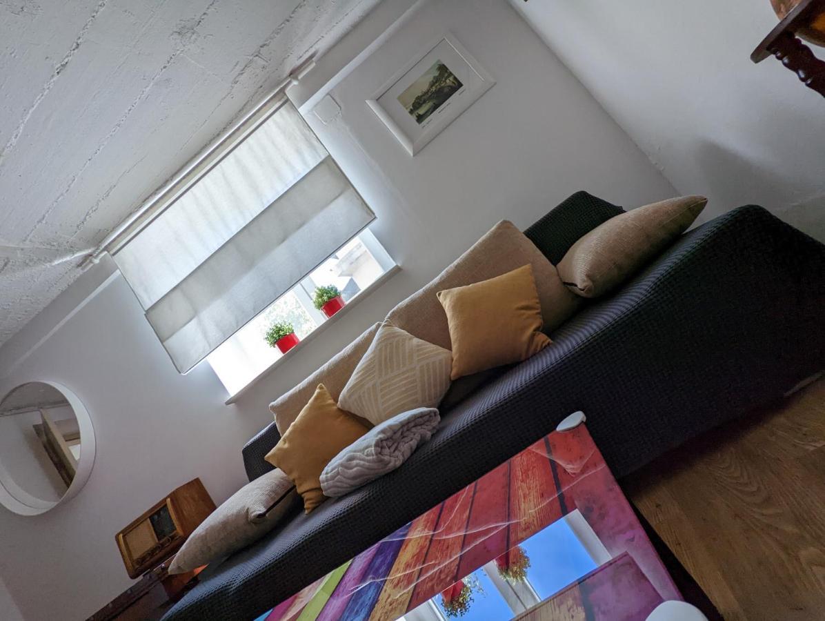 Twin-Magnolias Condo With Garden, Parking & Ev Station 자그레브 외부 사진